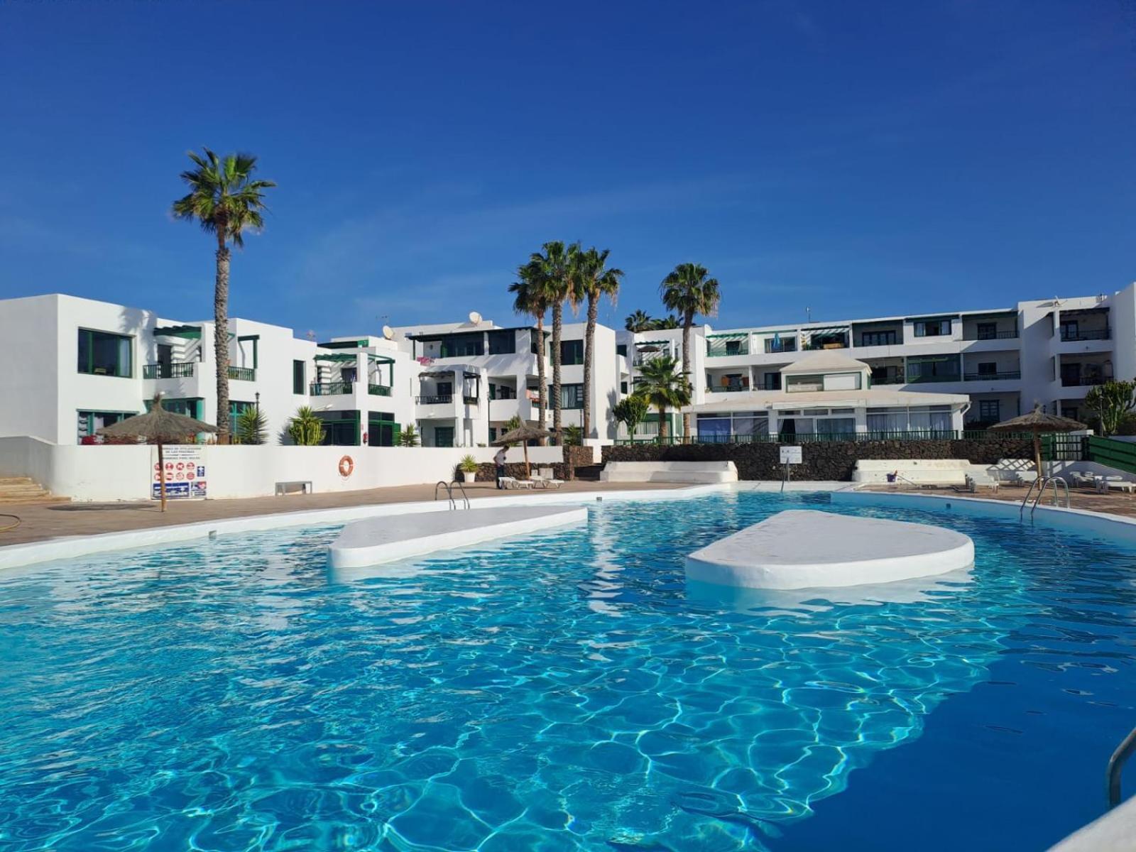 Azul Tuscan Playa Y Piscina Costa Teguise Exterior foto