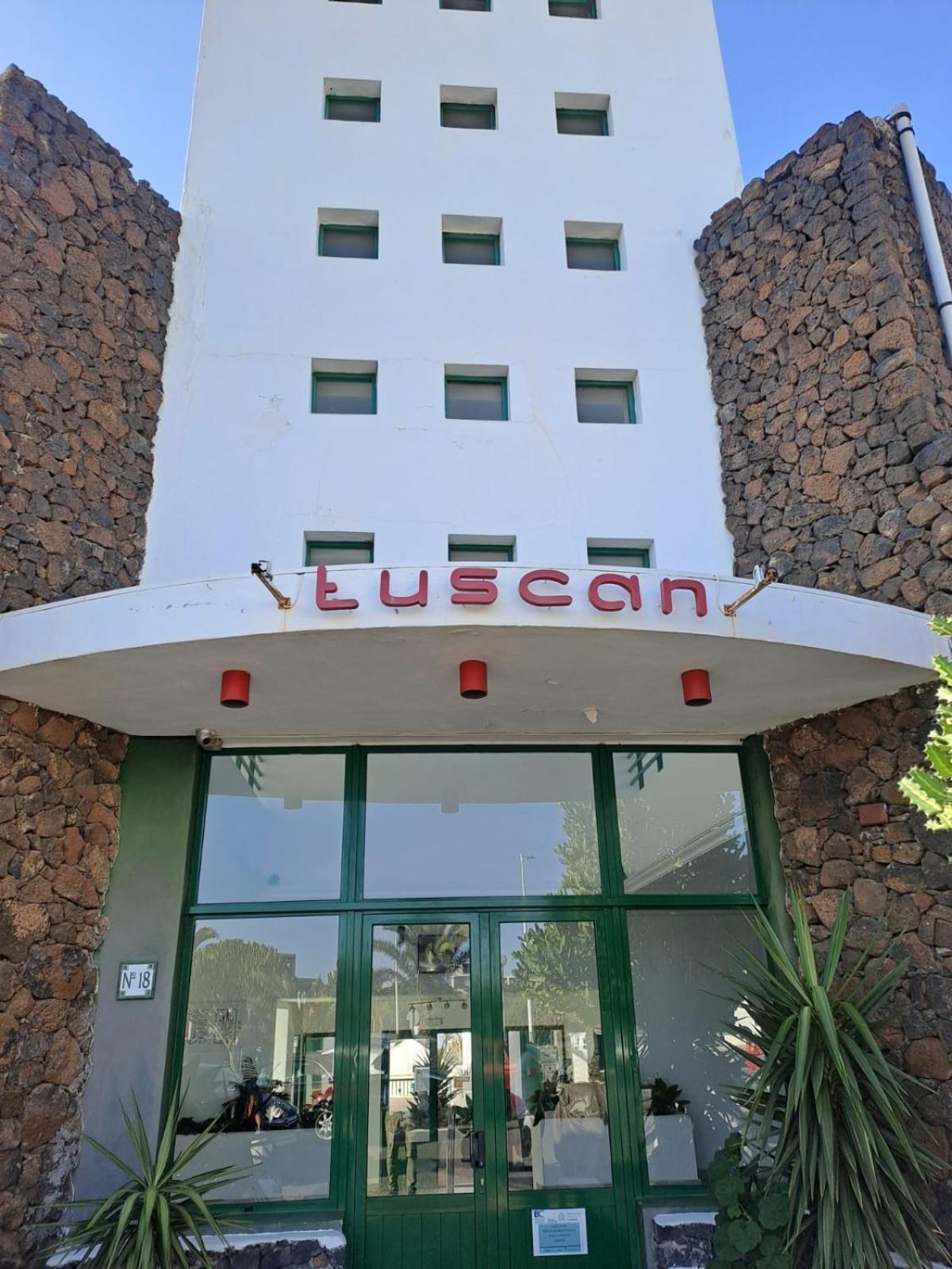 Azul Tuscan Playa Y Piscina Costa Teguise Exterior foto
