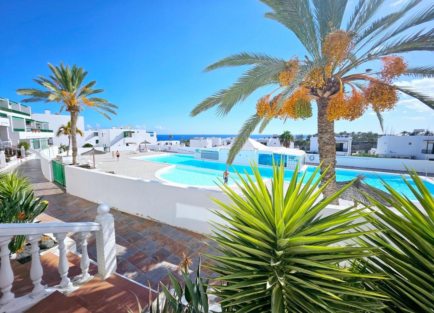 Azul Tuscan Playa Y Piscina Costa Teguise Exterior foto